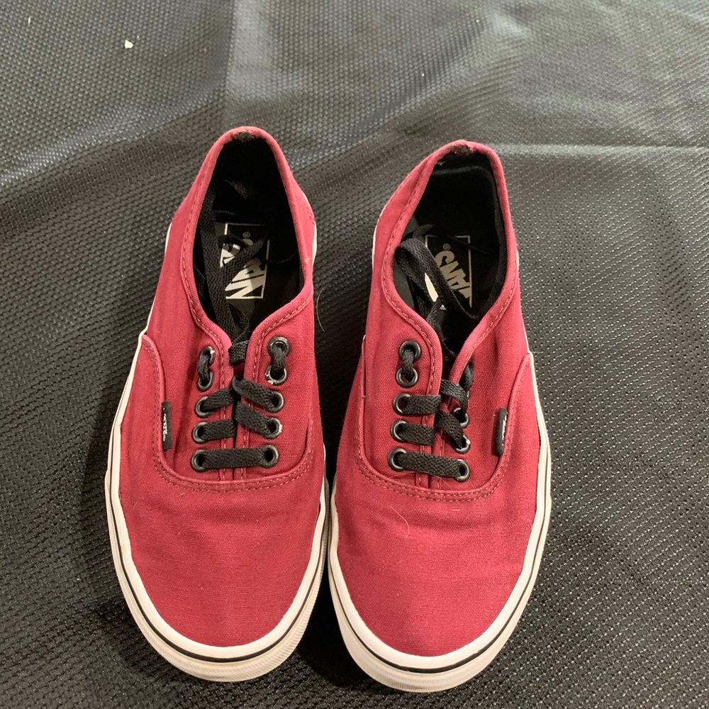 Vans. Womens 8. Mens 6.5